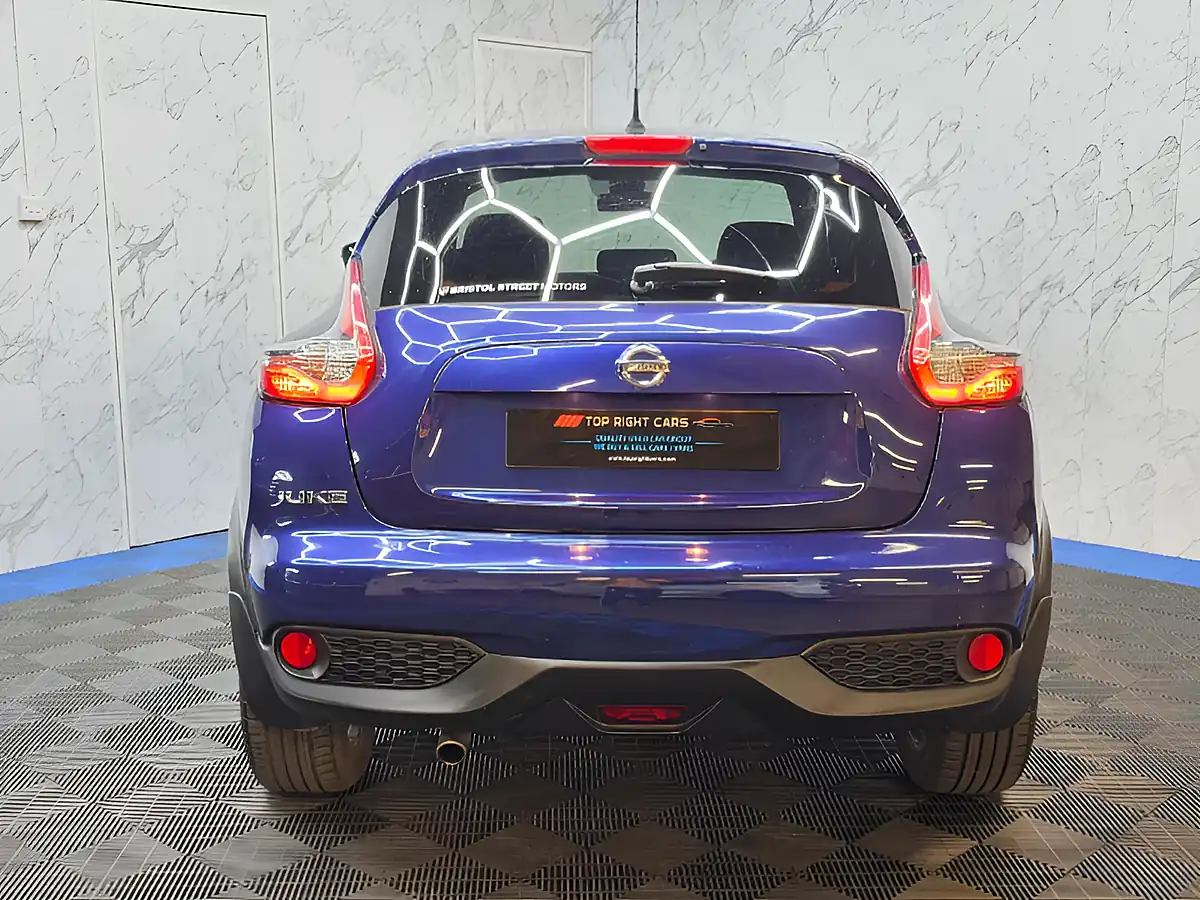Used 2016 Nissan Juke Tekna Blue - Interior and Exterior details 6