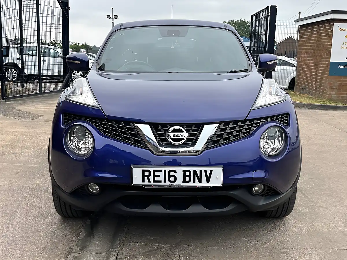 Used 2016 Nissan Juke Tekna Blue - Interior and Exterior details 2