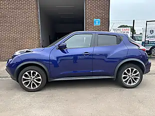 Used 2016 Nissan Juke Tekna Blue - Interior and Exterior details 4