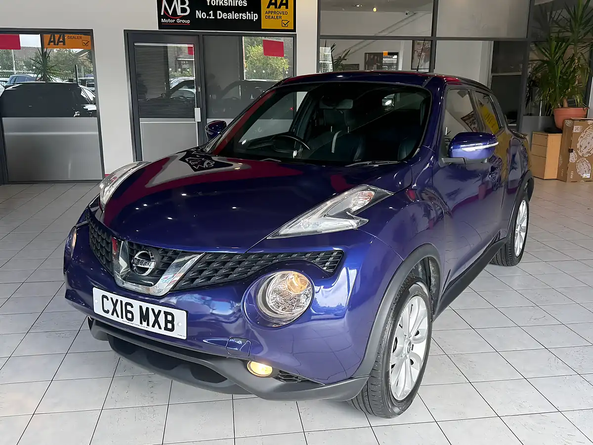 Used 2016 Nissan Juke Tekna Blue - Interior and Exterior details 5