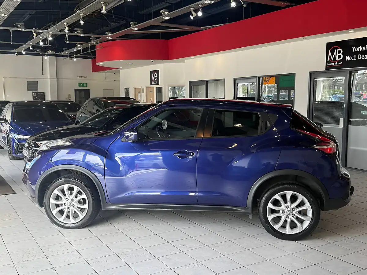 Used 2016 Nissan Juke Tekna Blue - Interior and Exterior details 6