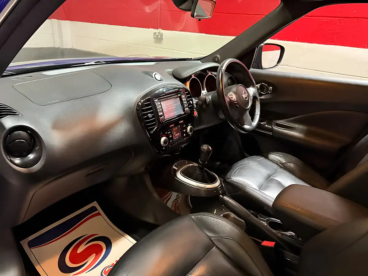 Used 2016 Nissan Juke Tekna Blue - Interior and Exterior details 18