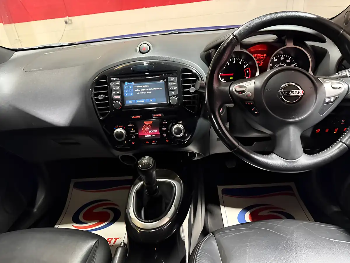 Used 2016 Nissan Juke Tekna Blue - Interior and Exterior details 19