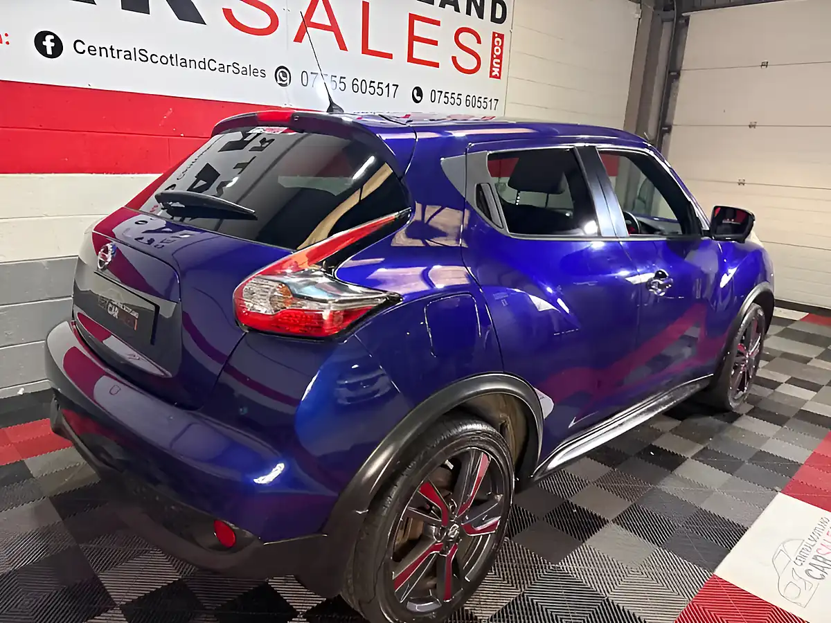Used 2016 Nissan Juke Tekna Blue - Interior and Exterior details 2