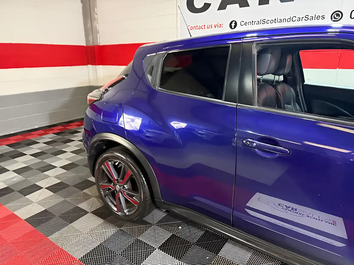 Used 2016 Nissan Juke Tekna Blue - Interior and Exterior details 6