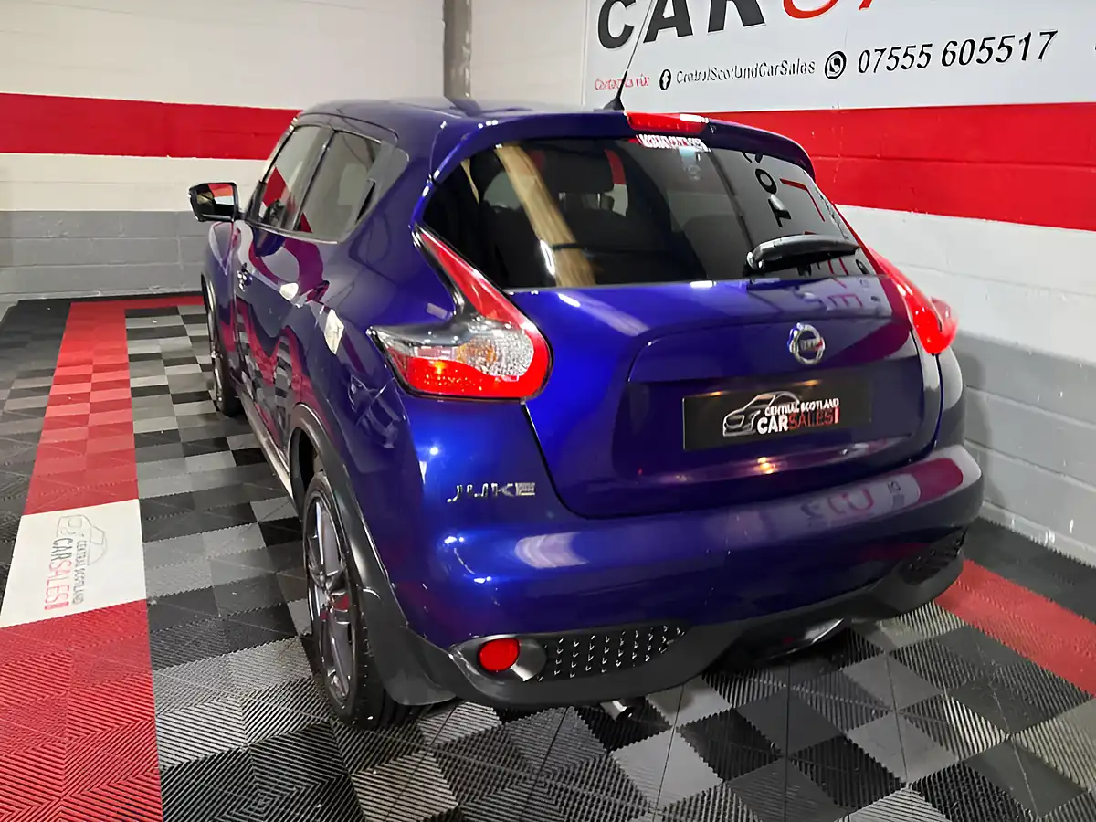 Used 2016 Nissan Juke Tekna Blue - Interior and Exterior details 7
