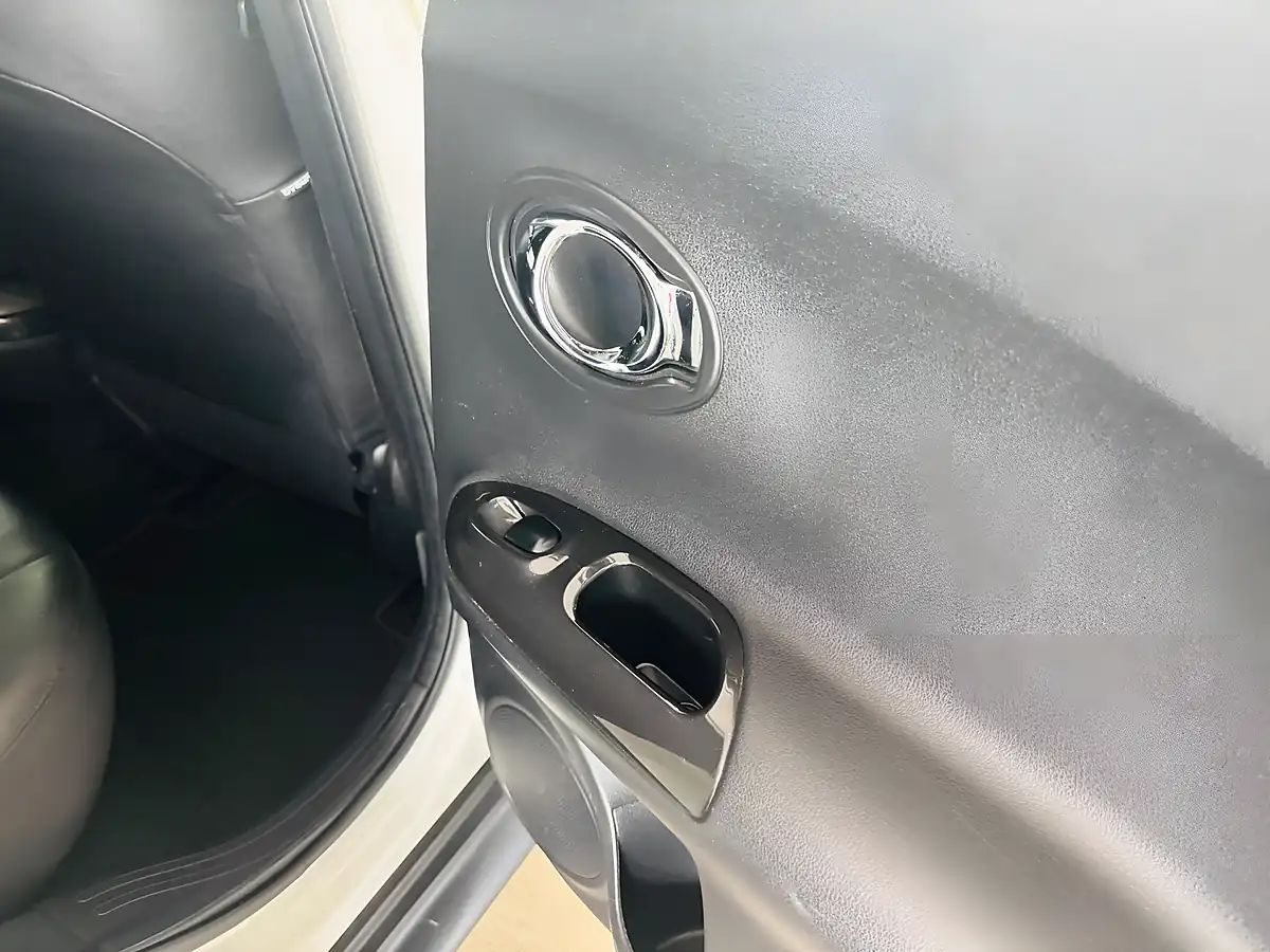 Used 2016 Nissan Juke Tekna Euro 6 White - Interior and Exterior details 14
