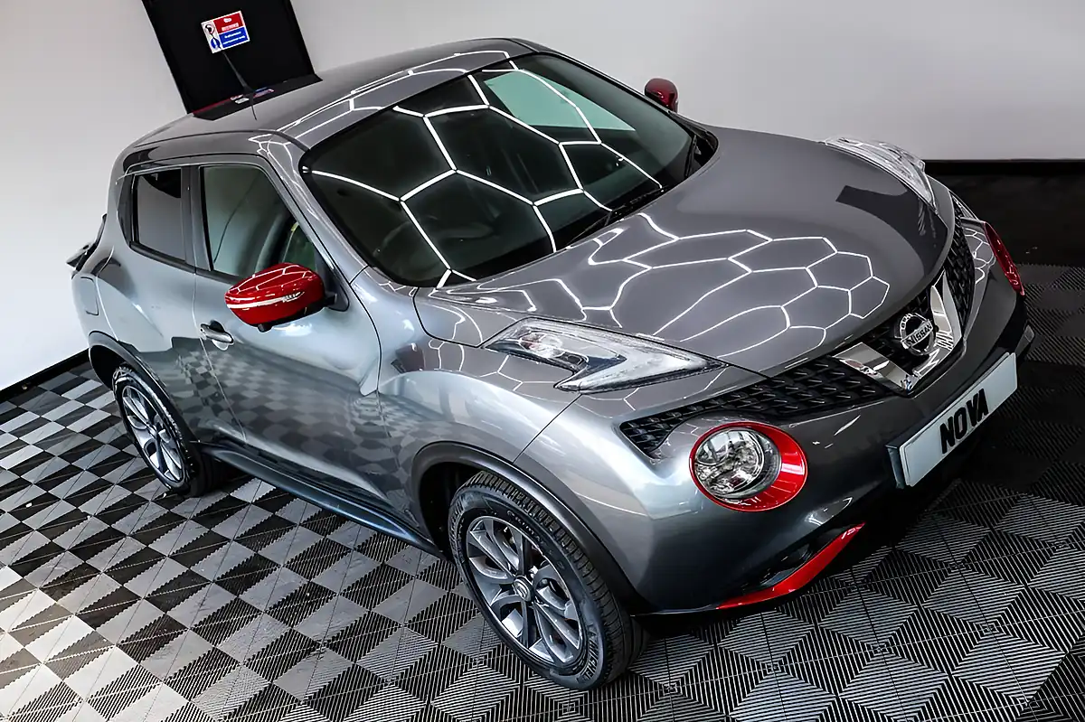 Used 2016 Nissan Juke Tekna Grey - Interior and Exterior details 4