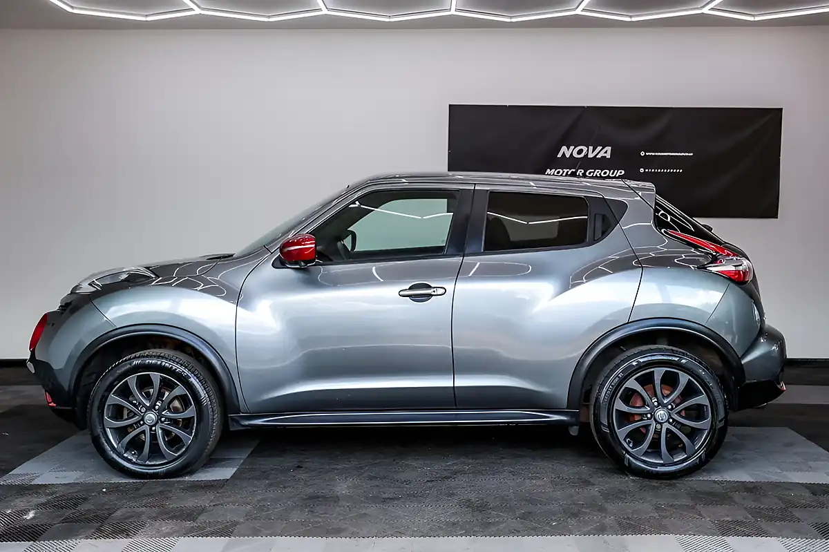 Used 2016 Nissan Juke Tekna Grey - Interior and Exterior details 6