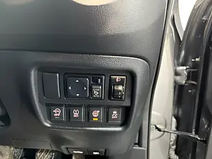Used 2016 Nissan Juke Tekna Grey - Interior and Exterior details 12