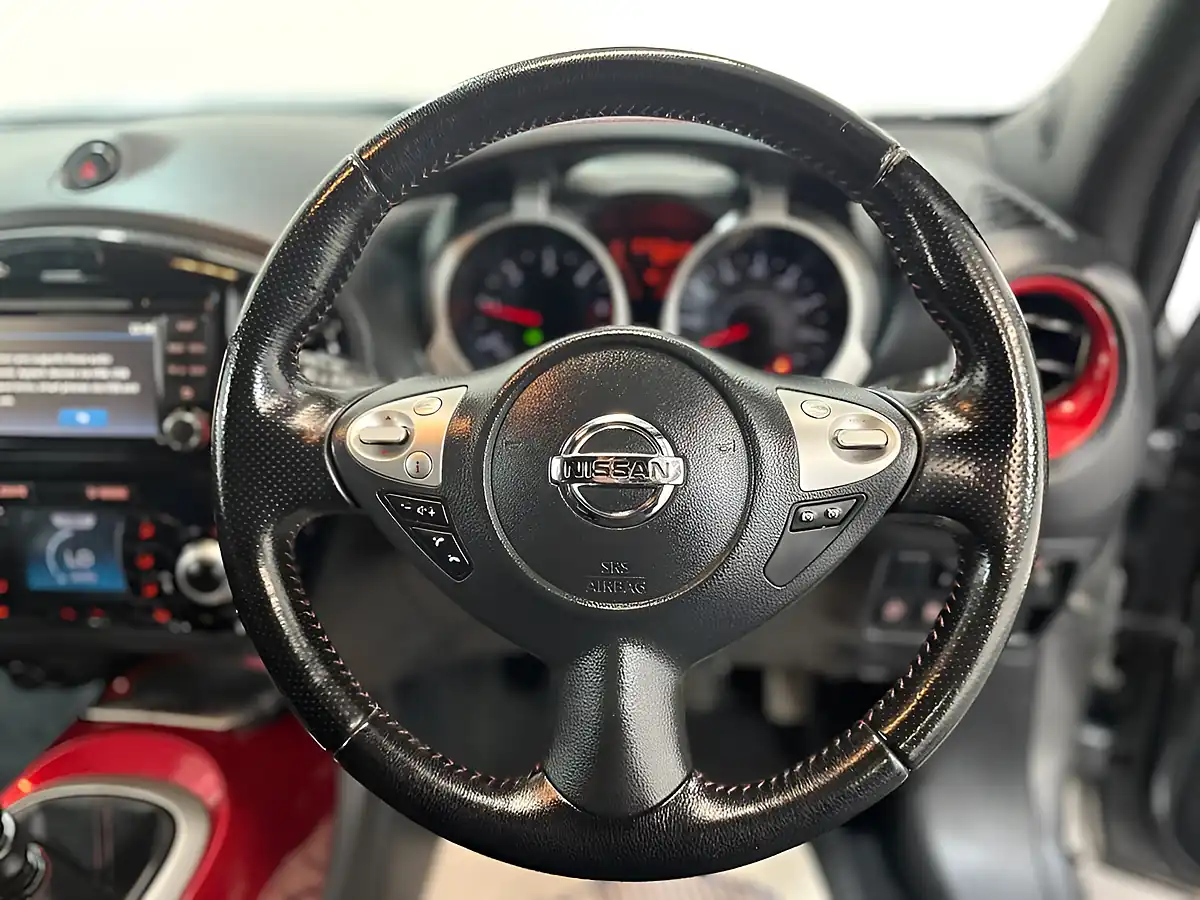 Used 2016 Nissan Juke Tekna Grey - Interior and Exterior details 14