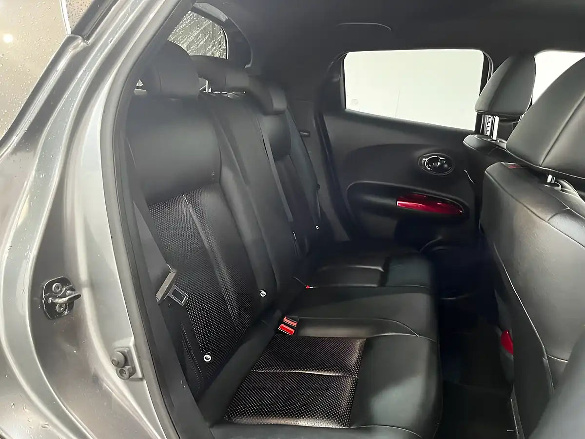 Used 2016 Nissan Juke Tekna Grey - Interior and Exterior details 17