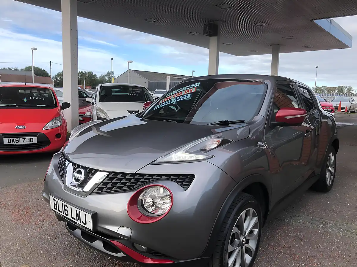 Used 2016 Nissan Juke Tekna Grey - Interior and Exterior details 2