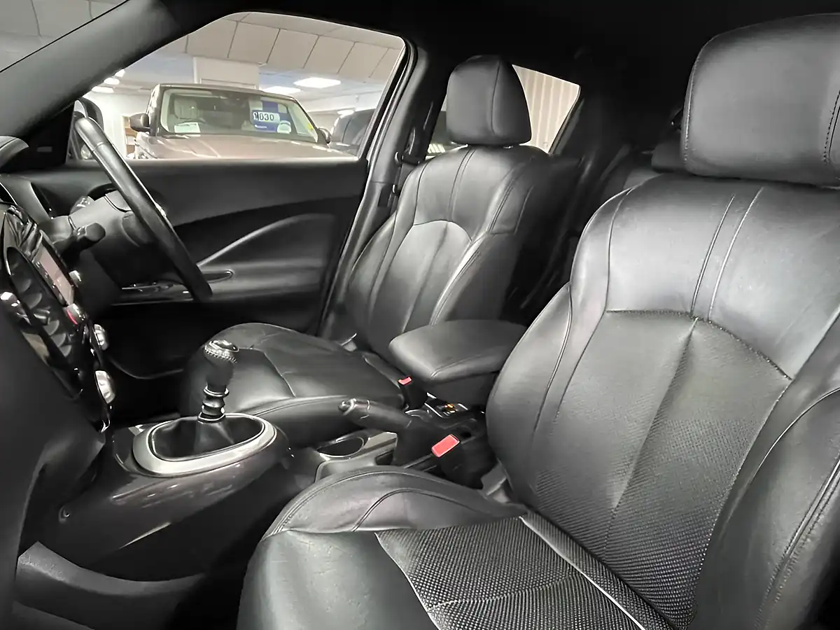 Used 2016 Nissan Juke Tekna Gun Metallic - Interior and Exterior details 16