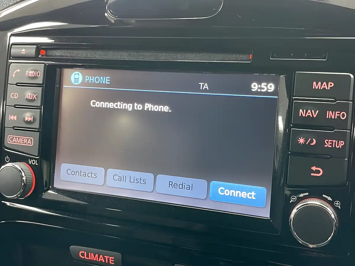 Used 2016 Nissan Juke Tekna Gun Metallic - Interior and Exterior details 18