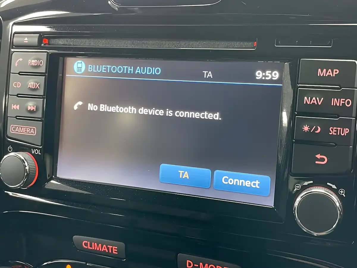 Used 2016 Nissan Juke Tekna Gun Metallic - Interior and Exterior details 19