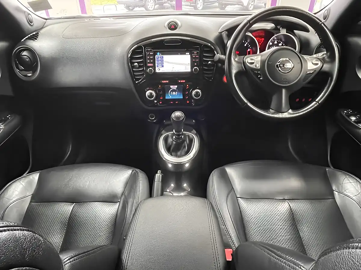 Used 2016 Nissan Juke Tekna Gun Metallic - Interior and Exterior details 2