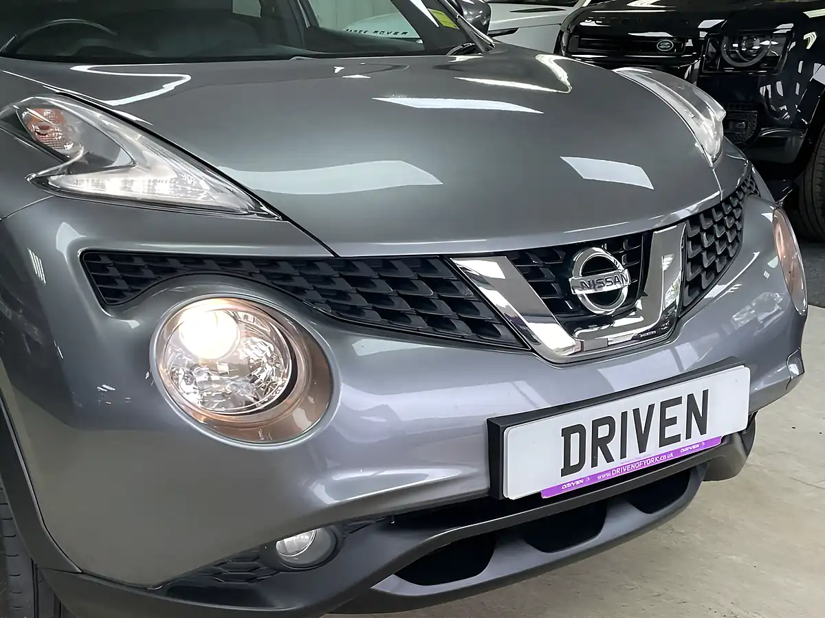 Used 2016 Nissan Juke Tekna Gun Metallic - Interior and Exterior details 3