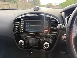 Used 2016 Nissan Juke Tekna Red - Interior and Exterior details 13