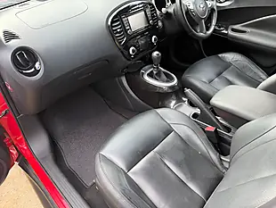 Used 2016 Nissan Juke Tekna Red - Interior and Exterior details 14