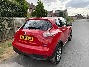 Used 2016 Nissan Juke Tekna Red - Interior and Exterior details 5