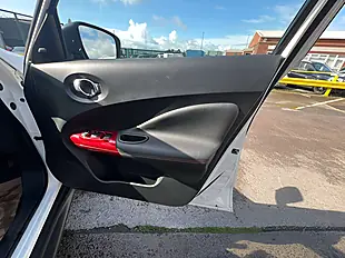Used 2016 Nissan Juke Tekna Storm White - Interior and Exterior details 14
