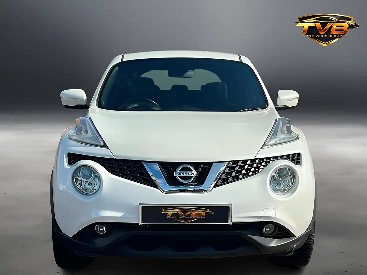 Used 2016 Nissan Juke Tekna Storm White - Interior and Exterior details 9