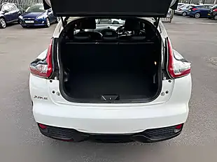 Used 2016 Nissan Juke Tekna White - Interior and Exterior details 12