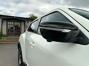 Used 2016 Nissan Juke Tekna White - Interior and Exterior details 8