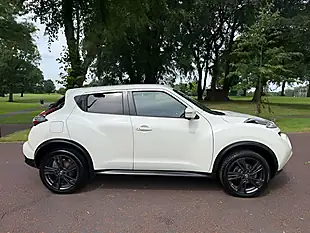 Used 2016 Nissan Juke Tekna White - Interior and Exterior details 2