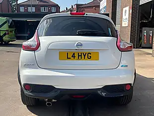Used 2016 Nissan Juke Tekna White - Interior and Exterior details 6