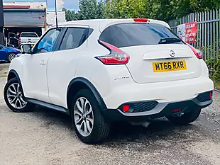 Used 2016 Nissan Juke Tekna White - Interior and Exterior details 8