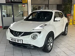 Used 2016 Nissan Juke Tekna White - Interior and Exterior details 5
