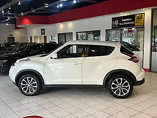Used 2016 Nissan Juke Tekna White - Interior and Exterior details 6