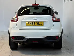 Used 2016 Nissan Juke Tekna White - Interior and Exterior details 5
