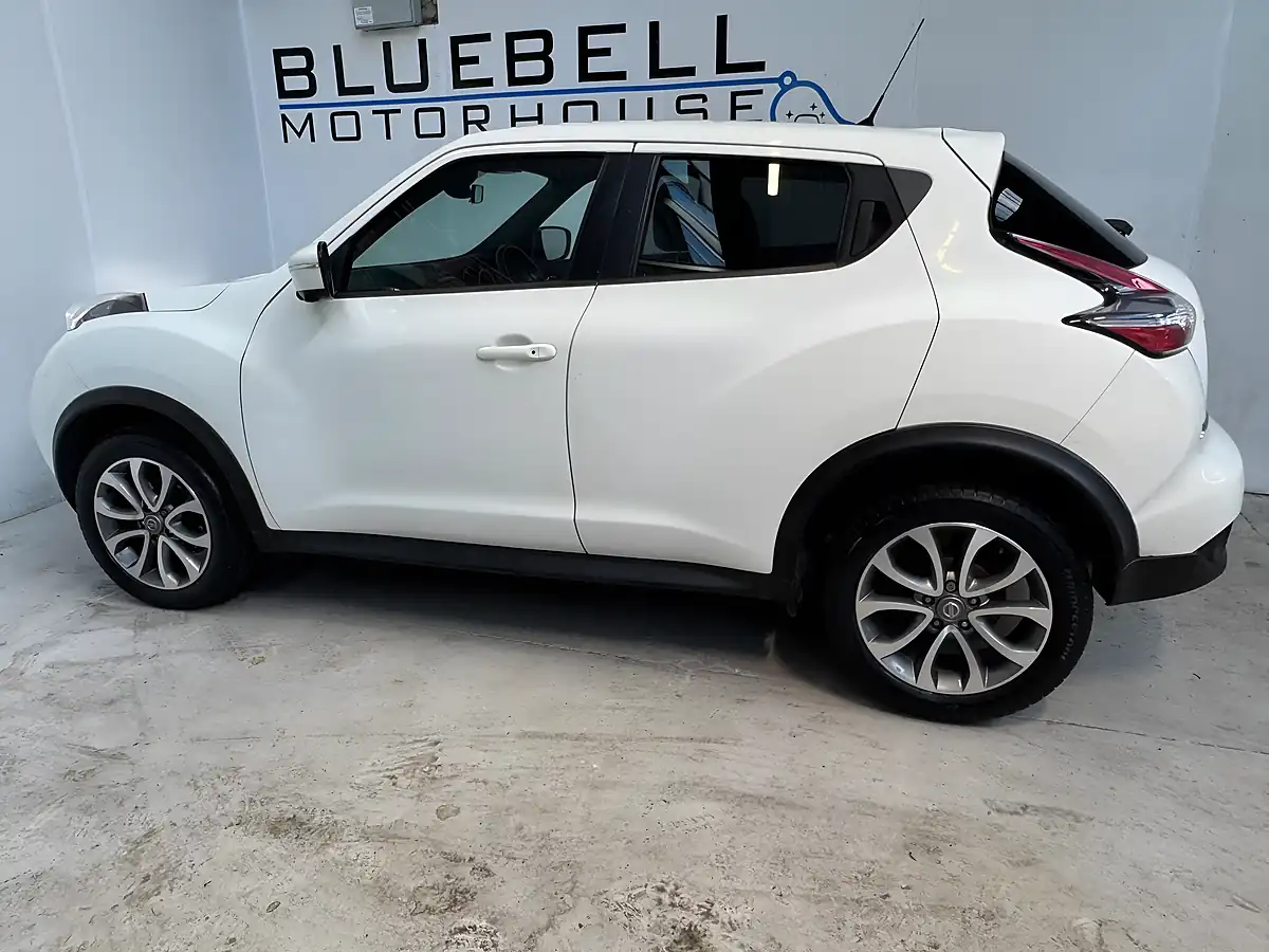 Used 2016 Nissan Juke Tekna White - Interior and Exterior details 7