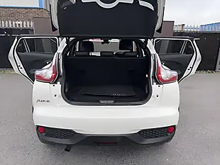 Used 2016 Nissan Juke Tekna White - Interior and Exterior details 13