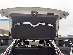 Used 2016 Nissan Juke Tekna White - Interior and Exterior details 16