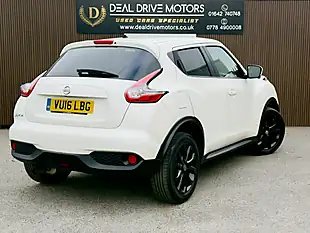 Used 2016 Nissan Juke Tekna White - Interior and Exterior details 8