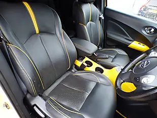 Used 2016 Nissan Juke Tekna Yellow - Interior and Exterior details 6