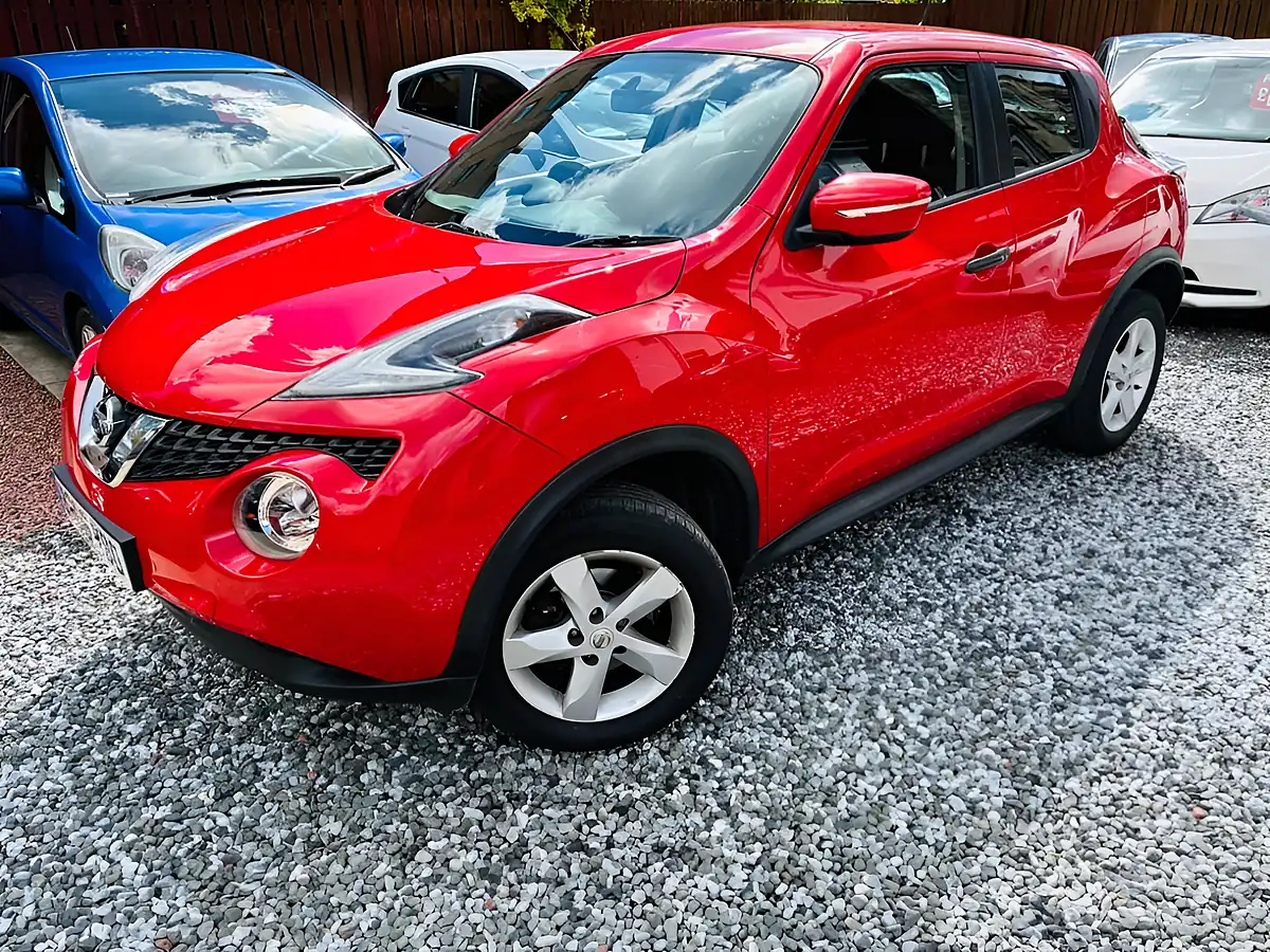 Used 2016 Nissan Juke Visia Red - Interior and Exterior details 2