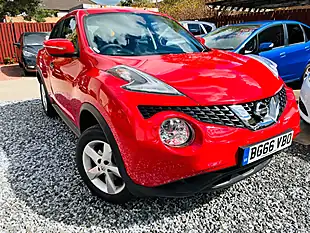 Used 2016 Nissan Juke Visia Red - Interior and Exterior details 7