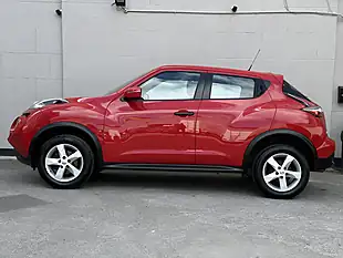 Used 2016 Nissan Juke Visia Red - Interior and Exterior details 6