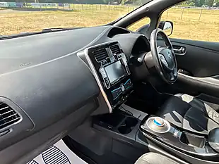 Used 2016 Nissan Leaf Tekna Black - Interior and Exterior details 18