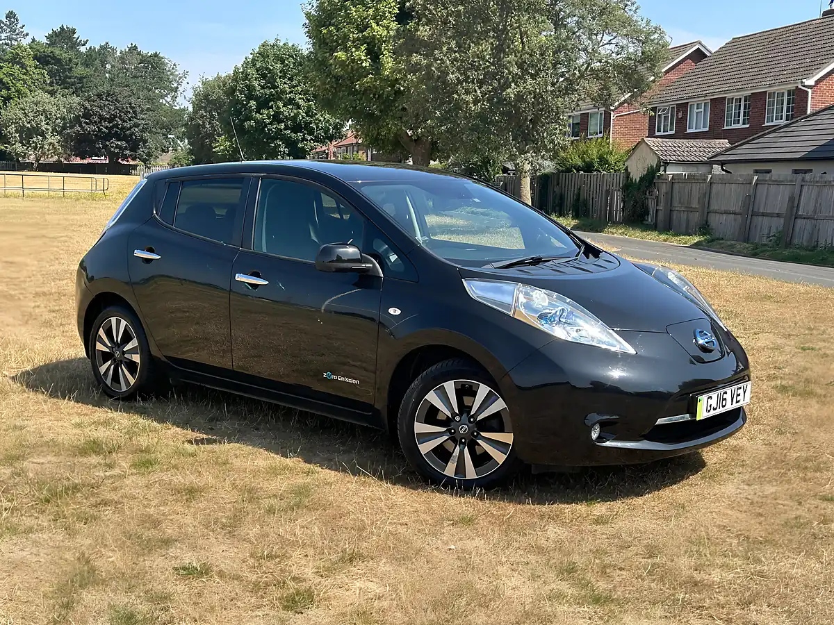 Used 2016 Nissan Leaf Tekna Black - Interior and Exterior details 2