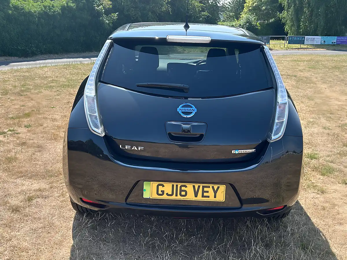 Used 2016 Nissan Leaf Tekna Black - Interior and Exterior details 5