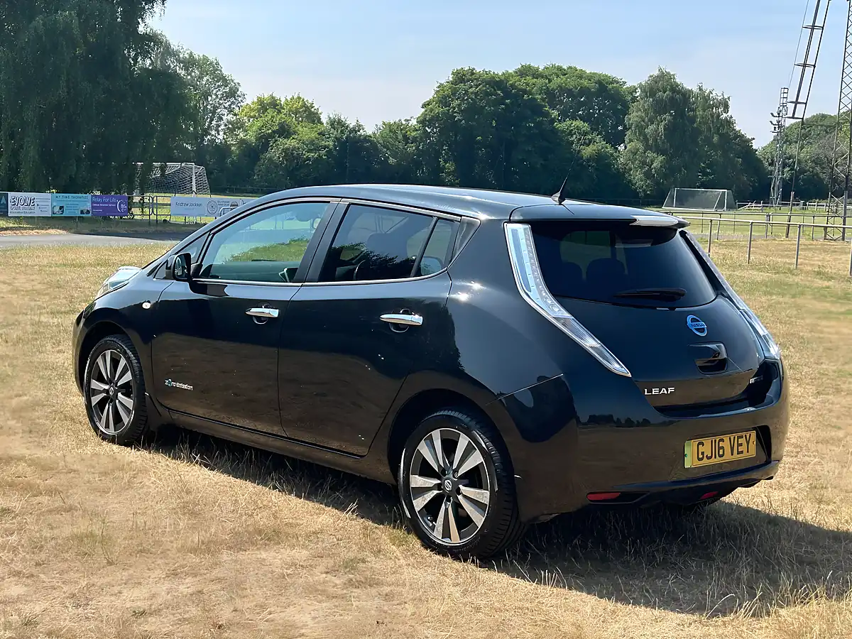 Used 2016 Nissan Leaf Tekna Black - Interior and Exterior details 6