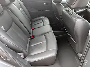 Used 2016 Nissan Leaf Tekna Grey - Interior and Exterior details 17