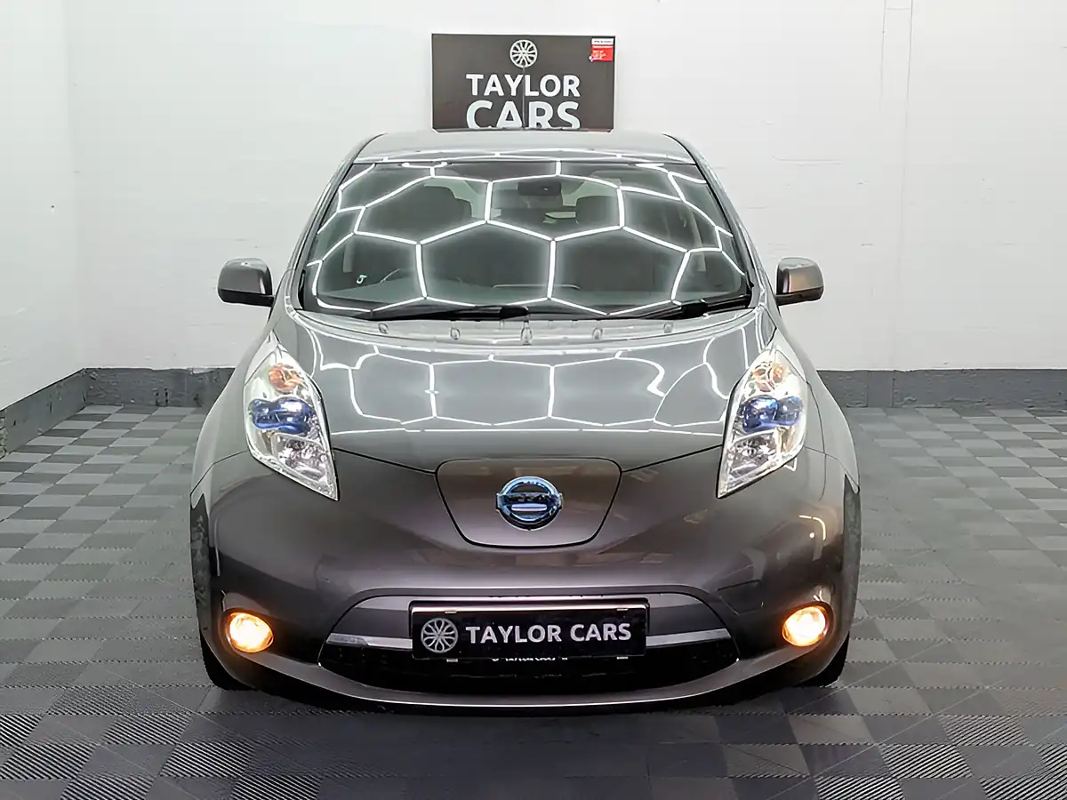 Used 2016 Nissan Leaf Tekna Grey - Interior and Exterior details 2