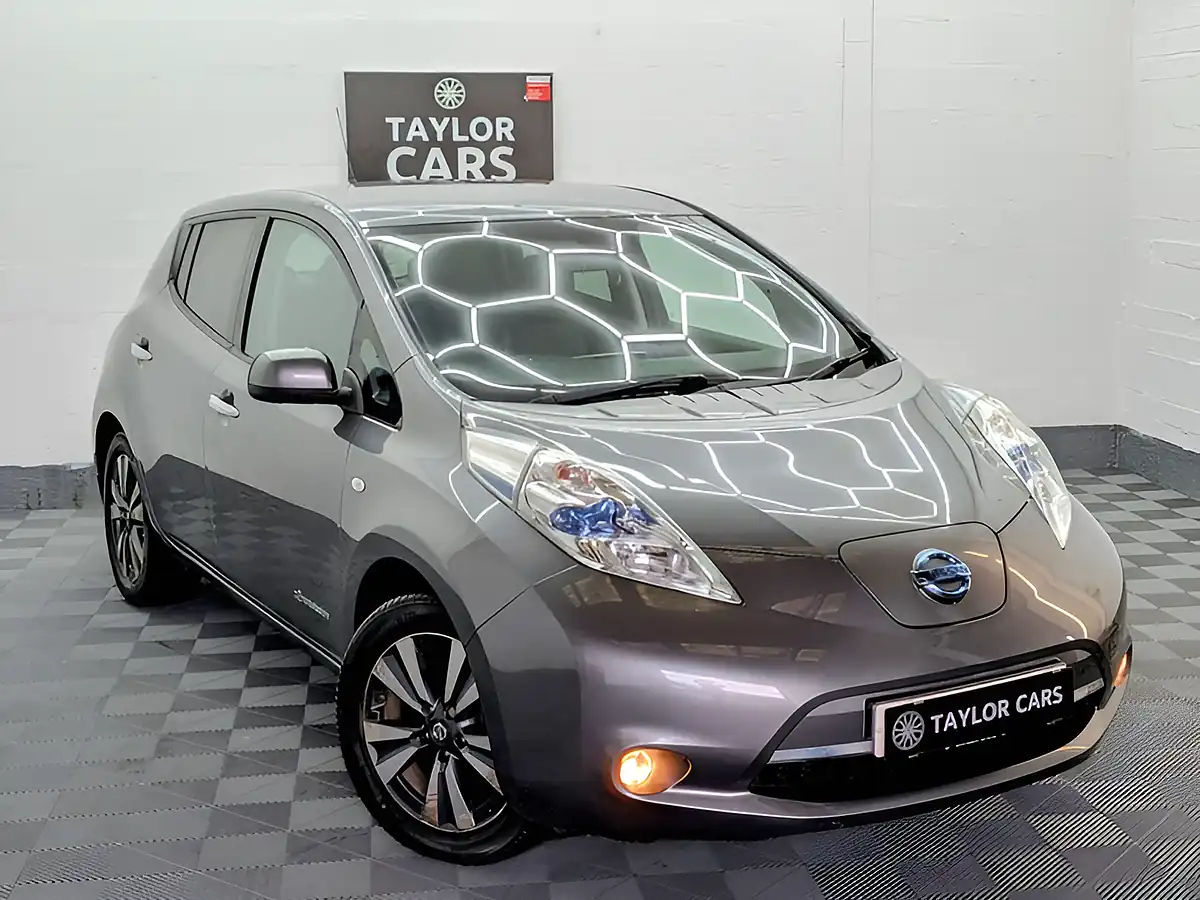 Used 2016 Nissan Leaf Tekna Grey - Interior and Exterior details 3